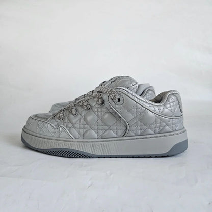 "B9" Sneaker